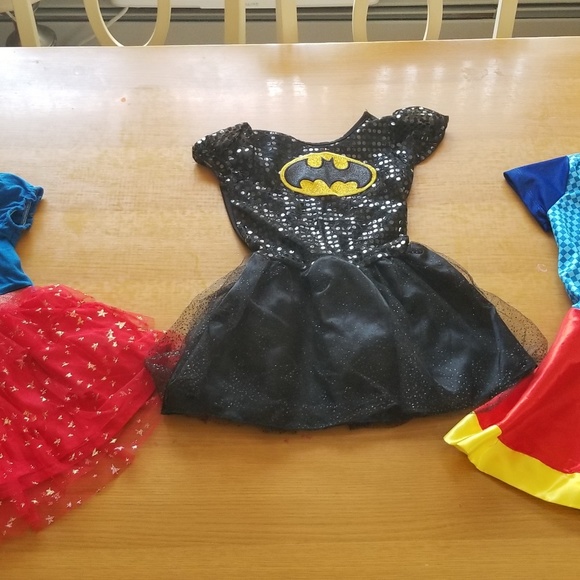 Supernhero dresses - Picture 1 of 4